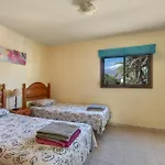 Big 2-bedroom In Tenerife South Apartmán