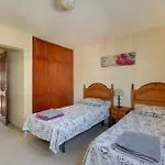 Big 2-bedroom In Tenerife South Apartmán