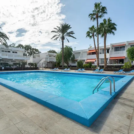 Big 2-bedroom In Tenerife South Διαμέρισμα