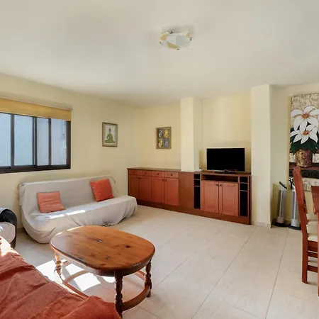 Big 2-bedroom In Tenerife South * Arona (Tenerife)