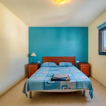 Big 2-bedroom In Tenerife South Arona (Tenerife)