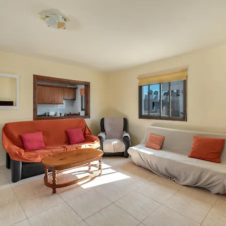 Big 2-bedroom In Tenerife South أرونا