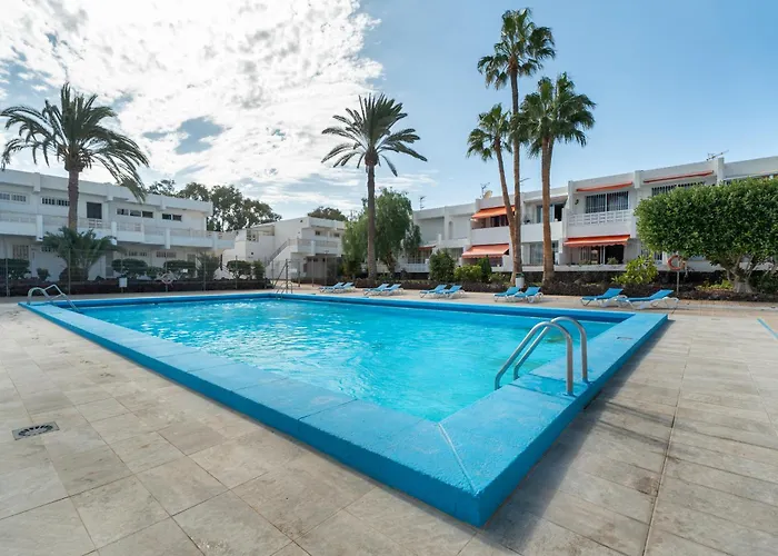 Big 2-bedroom In Tenerife South Appartamento