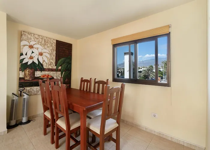 Big 2-bedroom In Tenerife South Appartement *