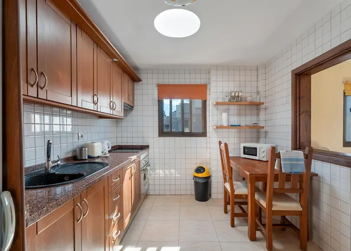 Big 2-bedroom In Tenerife South Arona (Tenerife)