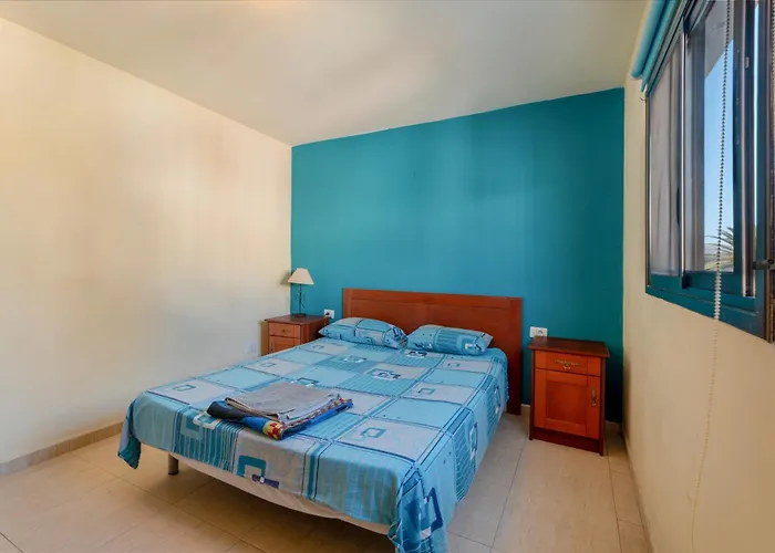 Big 2-bedroom In Tenerife South Appartement *