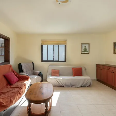 Big 2-bedroom In Tenerife South 公寓 *